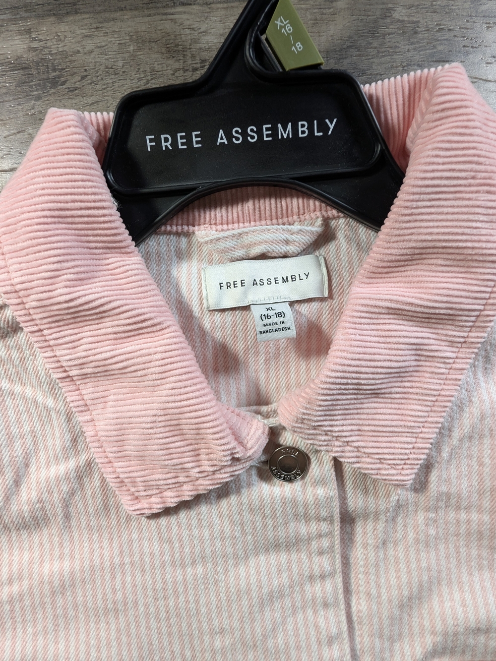 Free Assembly Women's Pink Stripe Corduroy Denim Trucker Jacket - Picture 4 of 9